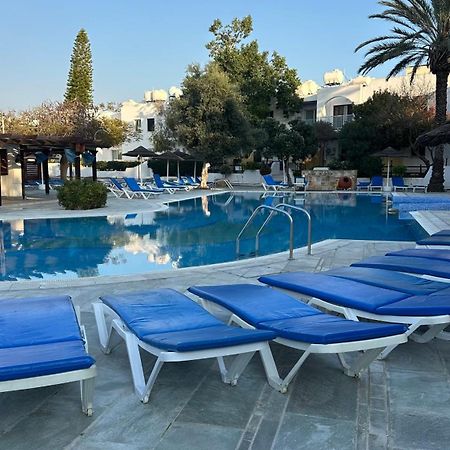 Paphos Gardens Studio Suite Exterior photo