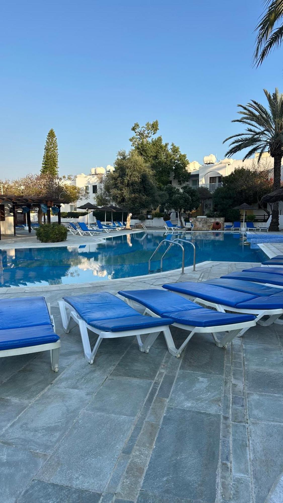 Paphos Gardens Studio Suite Exterior photo
